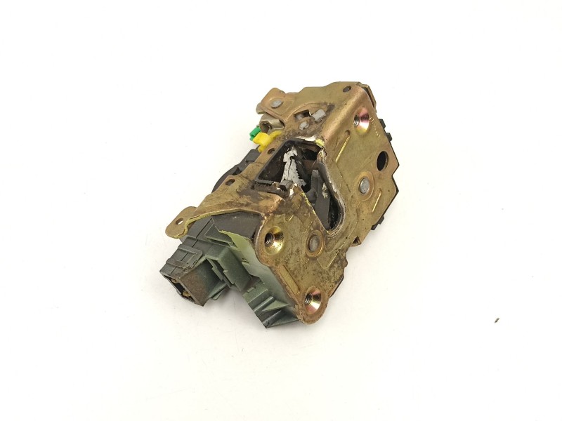 Recambio de cerradura puerta delantera derecha para renault mascott 3.0 diesel referencia OEM IAM 8200147150  