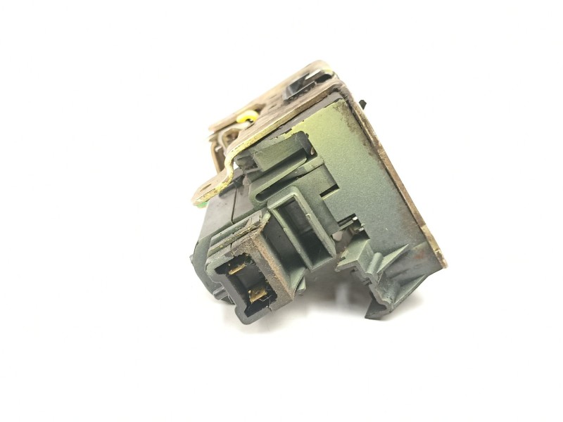 Recambio de cerradura puerta delantera derecha para renault mascott 3.0 diesel referencia OEM IAM 8200147150  