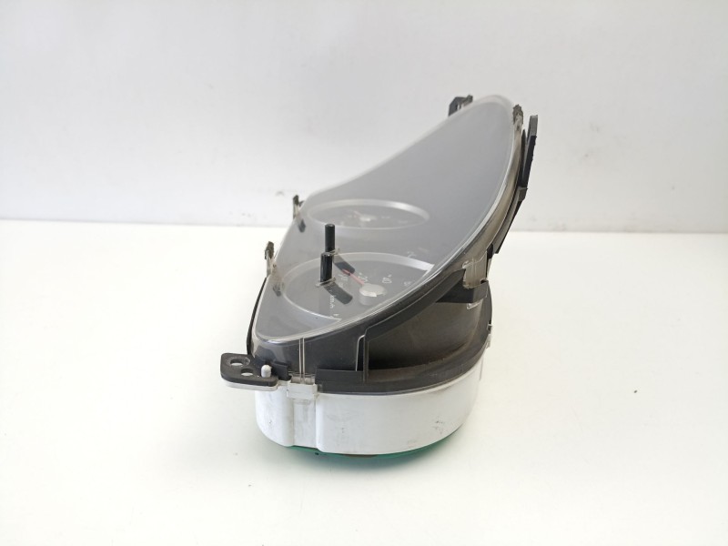 Recambio de cuadro instrumentos para hyundai getz (tb) 1.3 i referencia OEM IAM 940031C050 200387600H 