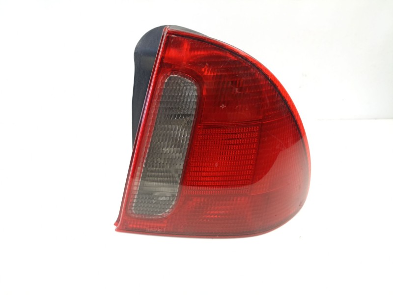 Recambio de piloto trasero derecho para rover 45 1.6 g -16k4f 4p referencia OEM IAM XFB101000  