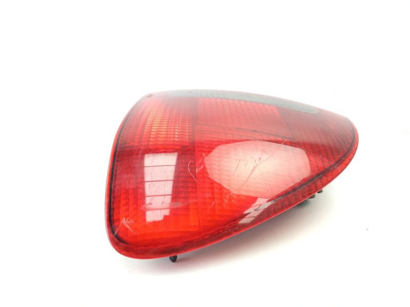 Recambio de piloto trasero derecho para rover 45 1.6 g -16k4f 4p referencia OEM IAM XFB101000  