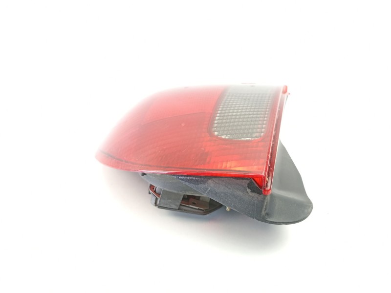 Recambio de piloto trasero derecho para rover 45 1.6 g -16k4f 4p referencia OEM IAM XFB101000  