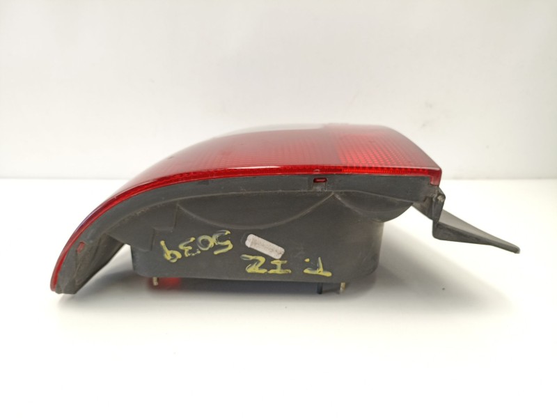 Recambio de piloto trasero izquierdo para rover 420 2.0 d referencia OEM IAM XFB101430  