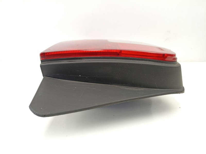 Recambio de piloto trasero izquierdo para rover 420 2.0 d referencia OEM IAM XFB101430  