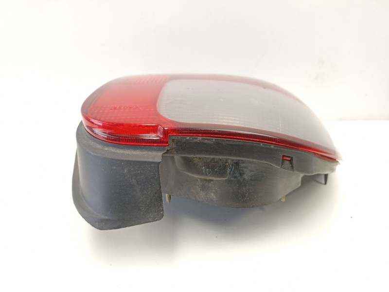 Recambio de piloto trasero izquierdo para rover 420 2.0 d referencia OEM IAM XFB101430  