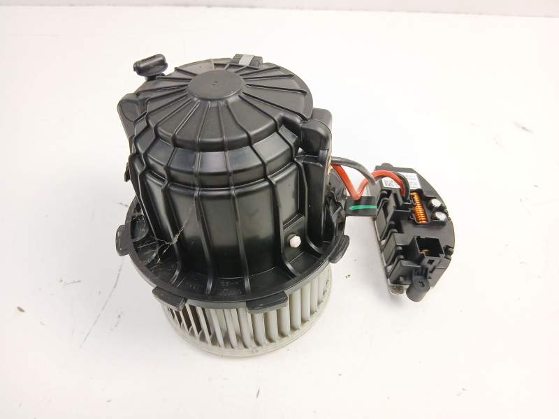 Recambio de motor calefaccion para audi a5 sportback (8ta) 2.0 tdi referencia OEM IAM 8T1820021  