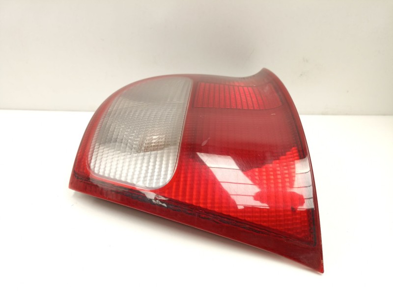 Recambio de piloto trasero izquierdo para mg zr 1.4 g referencia OEM IAM XFB10089  