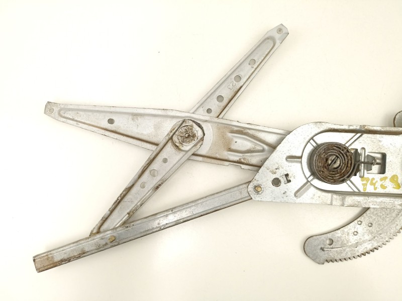 Recambio de elevalunas delantero derecho para renault kangoo 1.9 d referencia OEM IAM 8200188551  