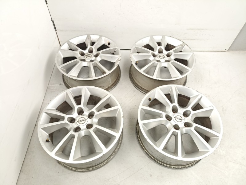 Recambio de juego llantas para opel astra h (a04) 1.7 cdti (l48) referencia OEM IAM 7JX17ET39  