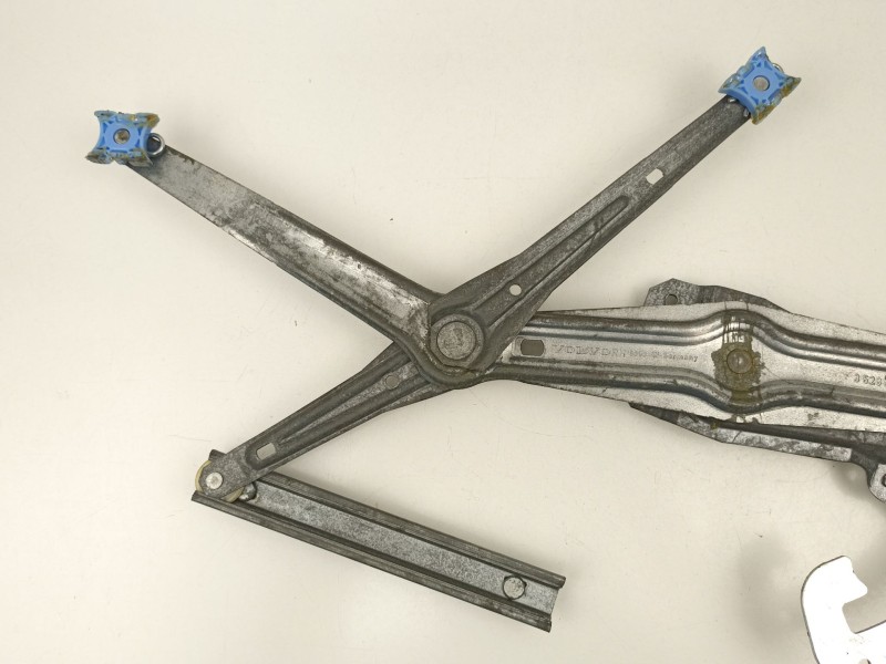 Recambio de elevalunas delantero derecho para volvo 960 (964) 2.0 referencia OEM IAM 3528566  