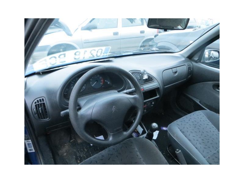 citroën saxo del año 2001