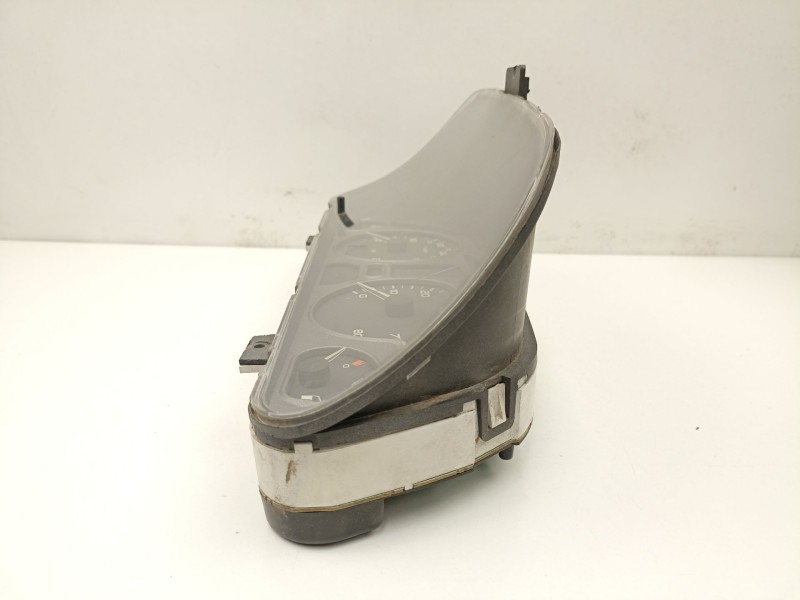 Recambio de cuadro instrumentos para peugeot 306 1.6 g -nft referencia OEM IAM 9642489580  