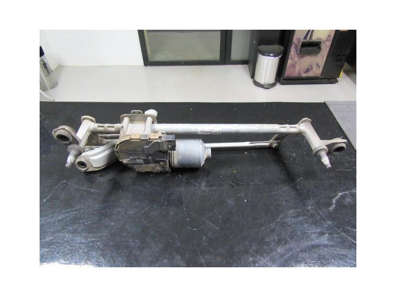 Recambio de motor limpia delantero : volkswagen golf : 1.6 td (104,69cv) [2013] para volkswagen golf 1.6 td referencia OEM IAM  