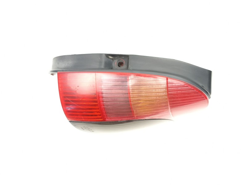 Recambio de piloto trasero derecho para peugeot 306 break 2.0 hdi cat referencia OEM IAM 6351J3  