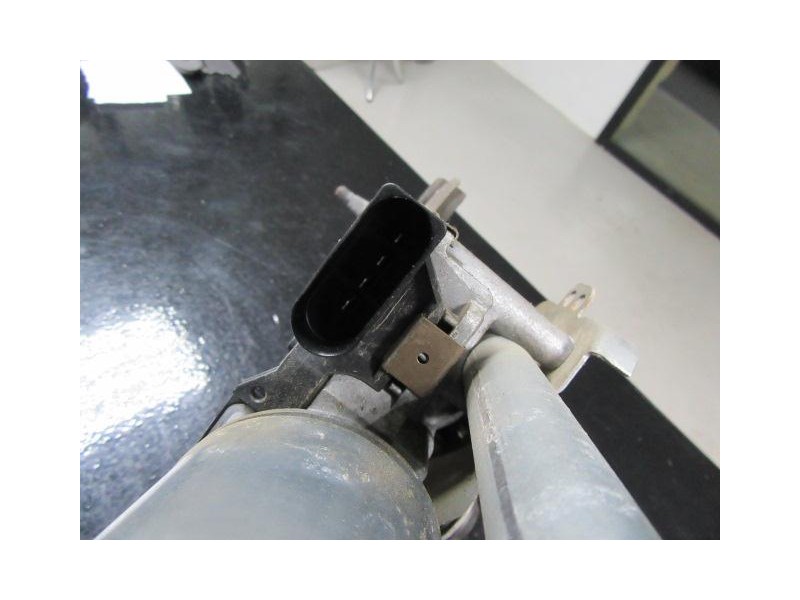 Recambio de motor limpia delantero : volkswagen golf : 1.6 td (104,69cv) [2013] para volkswagen golf 1.6 td referencia OEM IAM  