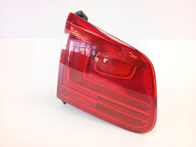 Recambio de piloto porton izquierdo para volkswagen tiguan (5n_) 2.0 tdi 4motion referencia OEM IAM 5N0945309  