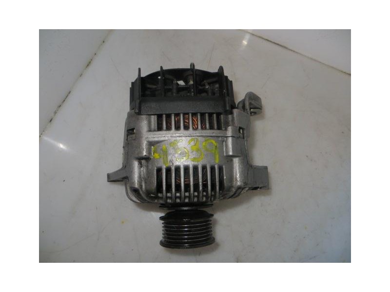 Recambio de alternador : renault laguna : 2.2d-g8t (83,34cv) [1995] para renault laguna 2.2d-g8t referencia OEM IAM 7700827344  