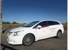toyota avensis station wagon (_t27_) del año 2011
