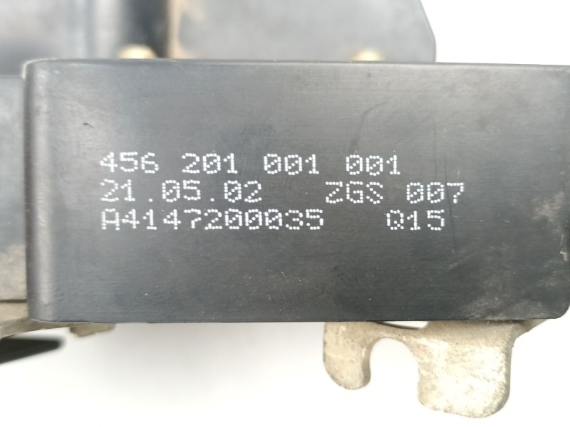 Recambio de cerradura puerta delantera izquierda para mercedes-benz vaneo 1.7 cdi referencia OEM IAM A4147200035 456201001001 