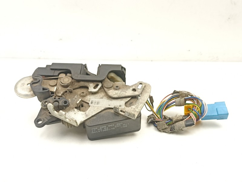 Recambio de cerradura puerta trasera derecha para mercedes-benz vaneo 1.7 cdi referencia OEM IAM A4147300335 456208001001 