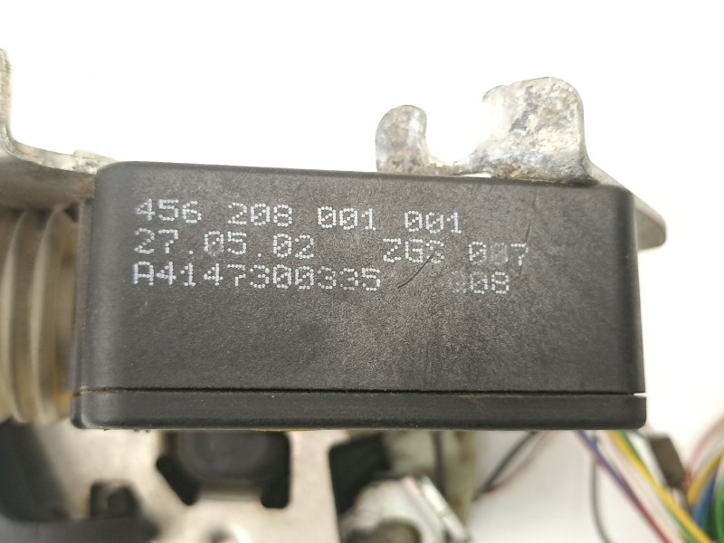 Recambio de cerradura puerta trasera derecha para mercedes-benz vaneo 1.7 cdi referencia OEM IAM A4147300335 456208001001 