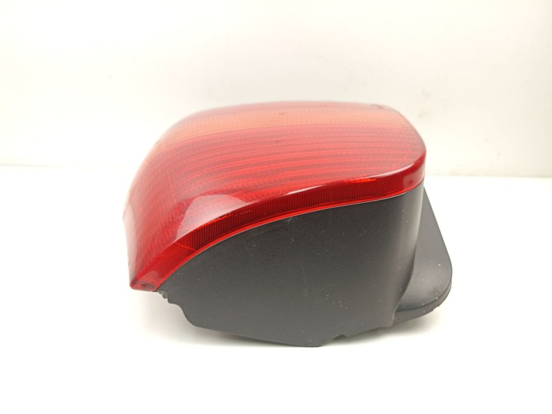 Recambio de piloto trasero derecho para seat arosa 1.0 g -aer referencia OEM IAM 6H0945112H  