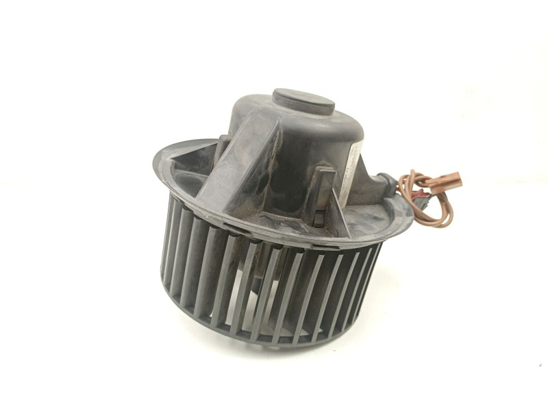 Recambio de motor calefaccion para volkswagen golf 1.8 g referencia OEM IAM 1H1819021 3137020021 