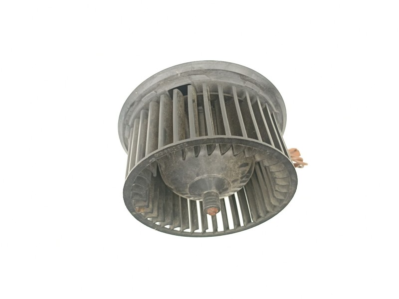 Recambio de motor calefaccion para volkswagen golf 1.8 g referencia OEM IAM 1H1819021 3137020021 