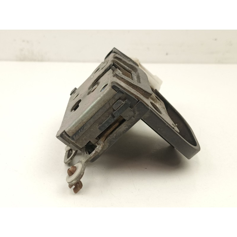 Recambio de cerradura puerta delantera derecha para alfa romeo 147 1.9 jtd jtd -937a20005p referencia OEM IAM 46800415  