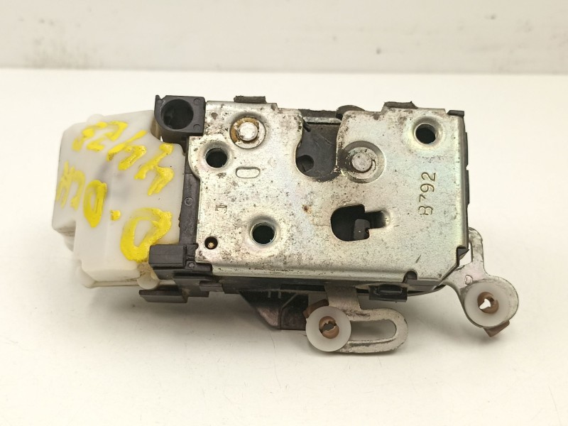 Recambio de cerradura puerta delantera derecha para alfa romeo 147 1.9 jtd jtd -937a20005p referencia OEM IAM 46800415  