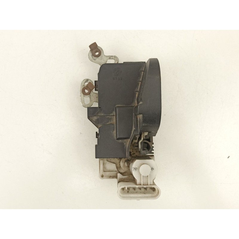 Recambio de cerradura puerta delantera derecha para alfa romeo 147 1.9 jtd jtd -937a20005p referencia OEM IAM 46800415  