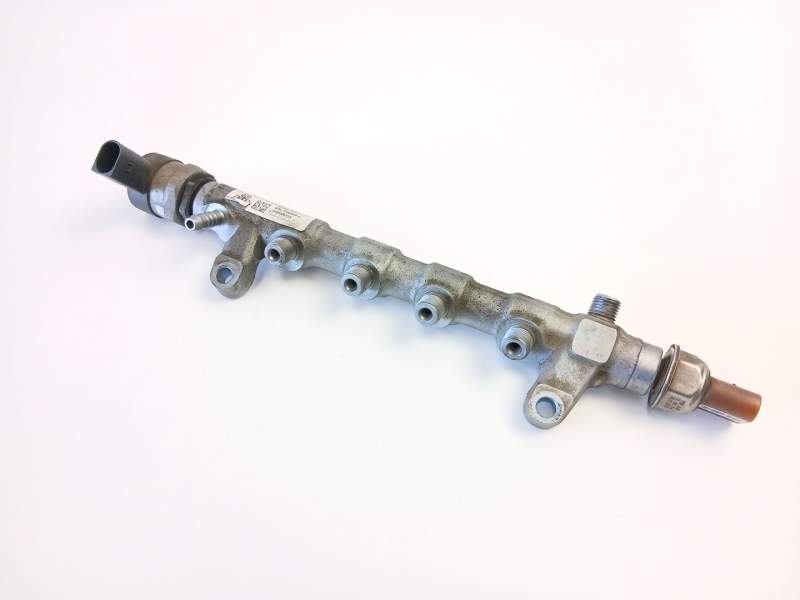 Recambio de rampa inyectora para volkswagen tiguan (5n_) 2.0 tdi 4motion referencia OEM IAM 03L130089J  