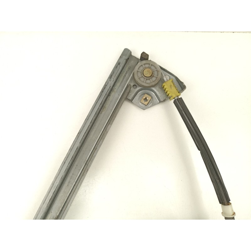 Recambio de elevalunas trasero izquierdo para renault scenic 1.9 d referencia OEM IAM 7700838598  