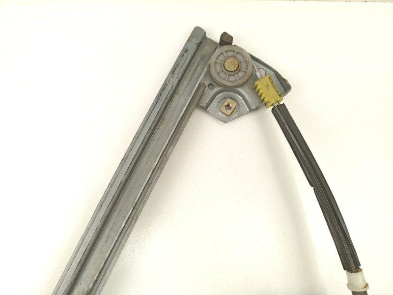 Recambio de elevalunas trasero izquierdo para renault scenic 1.9 d referencia OEM IAM 7700838598  