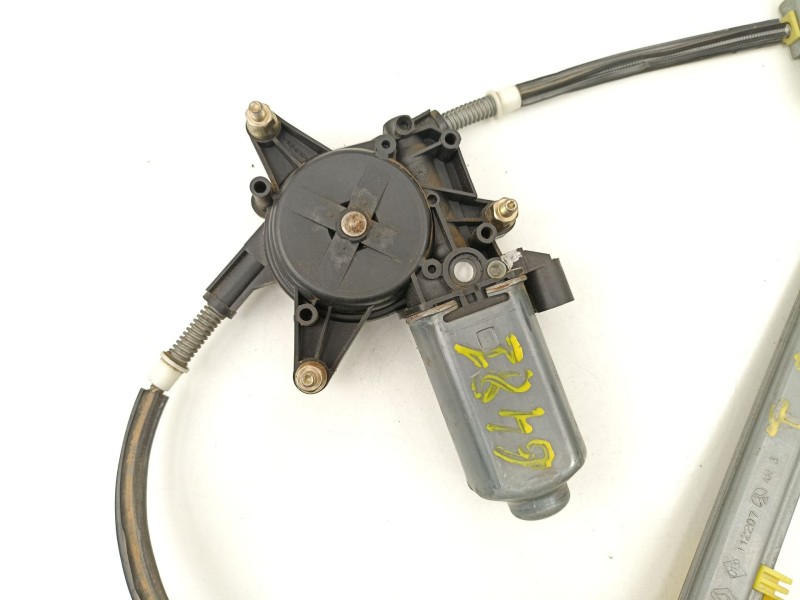 Recambio de elevalunas trasero izquierdo para renault scenic 1.9 d referencia OEM IAM 7700838598  