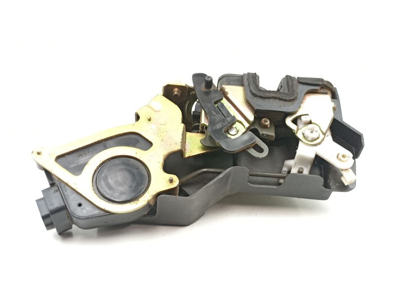 Recambio de cerradura puerta trasera izquierda para hyundai matrix (fc) 1.5 crdi vgt referencia OEM IAM 8141017101  