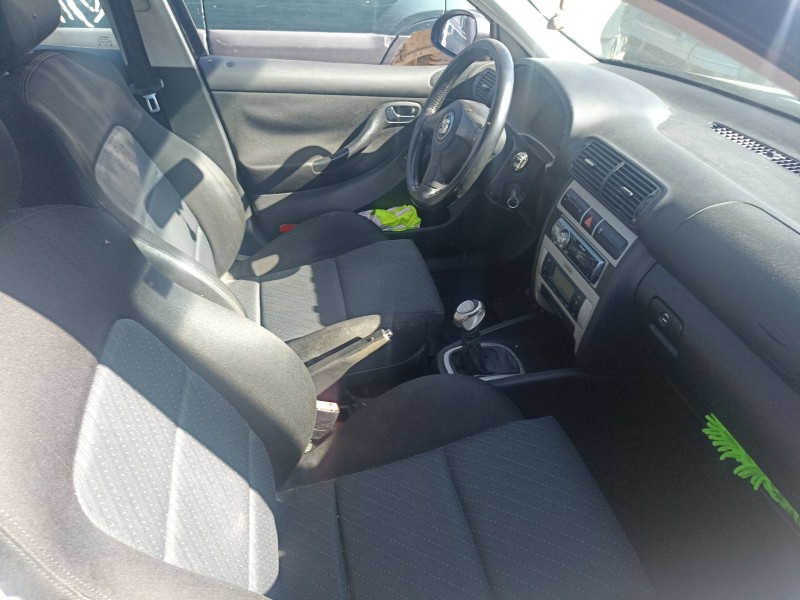 Recambio de carroceria para seat leon (1m1) 1.9 tdi referencia OEM IAM   