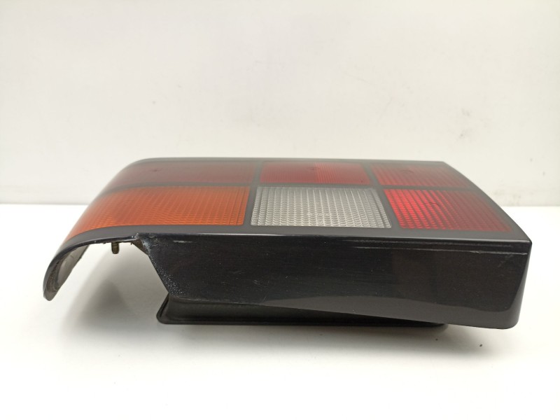 Recambio de piloto trasero derecho para volvo 440 (445) 1.7 referencia OEM IAM 3454331  