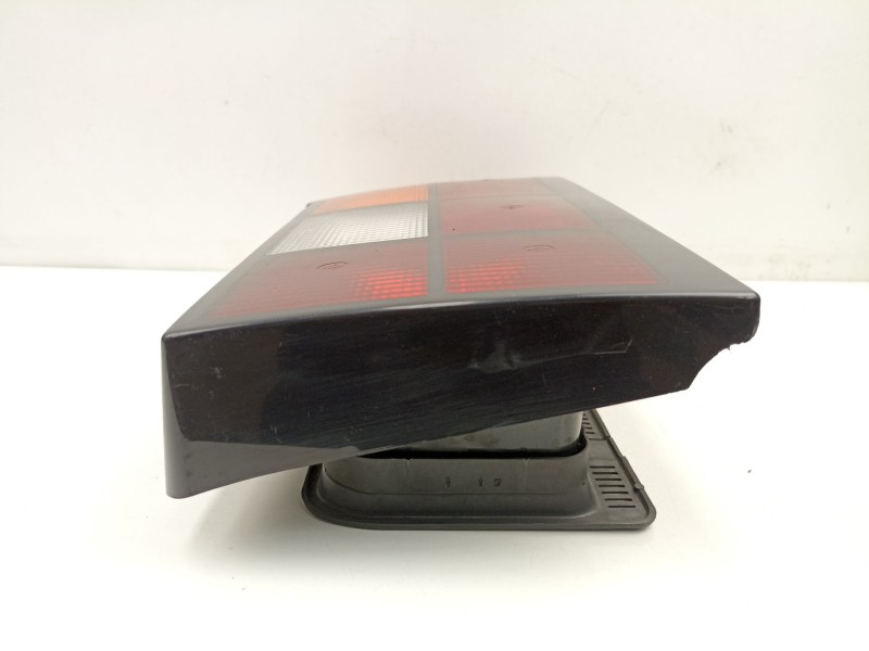 Recambio de piloto trasero derecho para volvo 440 (445) 1.7 referencia OEM IAM 3454331  