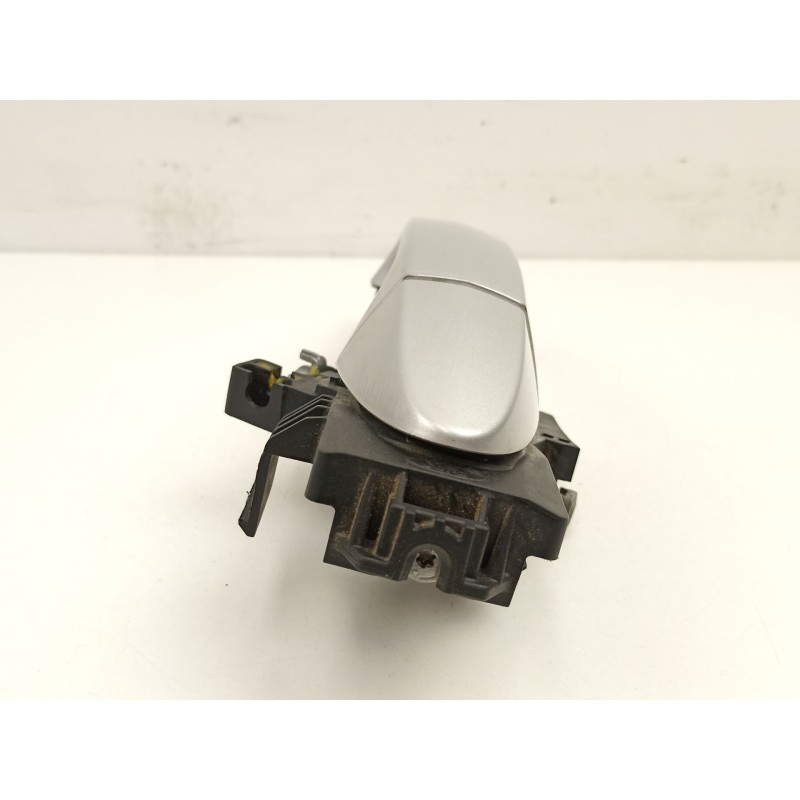 Recambio de manilla delantera derecha para ford fiesta vi (cb1, ccn) 1.4 tdci referencia OEM IAM 8A61A224A36CN  