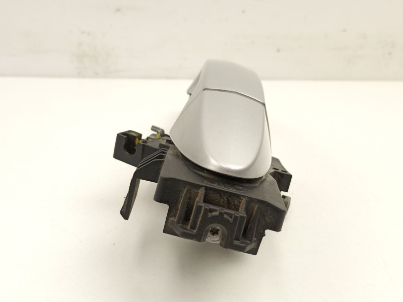 Recambio de manilla delantera derecha para ford fiesta vi (cb1, ccn) 1.4 tdci referencia OEM IAM 8A61A224A36CN  