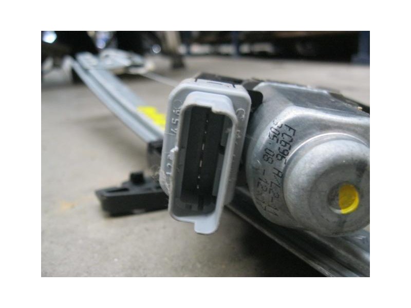 Recambio de elevalunas del-izdo : citroen c 3 : 1.4 d-8hz (68cv) 5p [2009] para citroen c 3 1.4 d-8hz   5p referencia OEM IAM CO