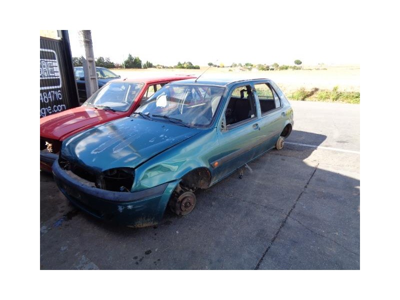 ford fiesta del año 2000