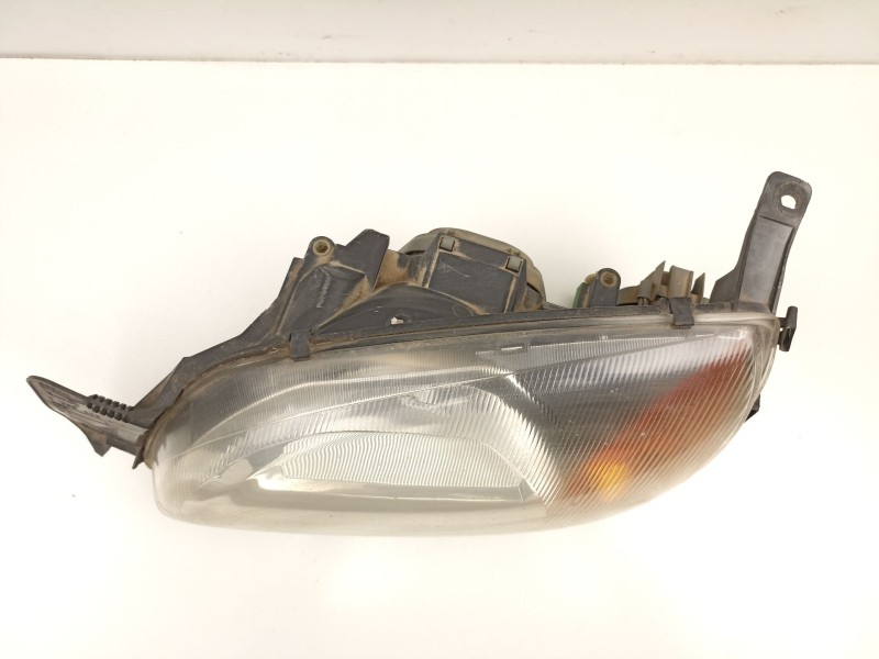 Recambio de faro izquierdo para ford fiesta 1.3 g referencia OEM IAM YS6113006EC 0301173303 