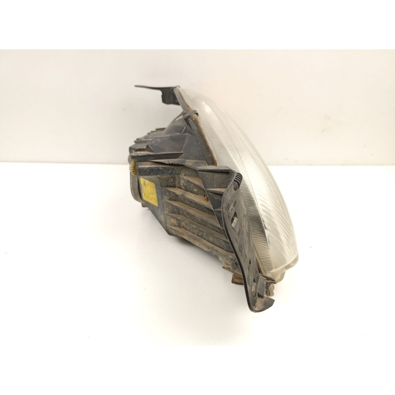 Recambio de faro izquierdo para ford fiesta 1.3 g referencia OEM IAM YS6113006EC 0301173303 