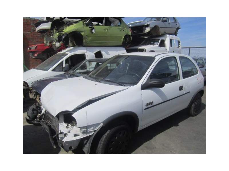 opel corsa del año 1995