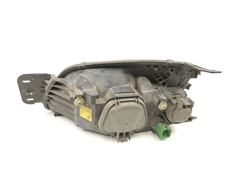 Recambio de faro derecho para ford fiesta 1.3 g referencia OEM IAM YS6113005AK 0301173302 