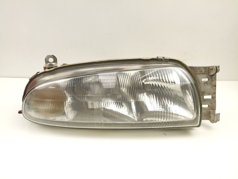 Recambio de faro derecho para ford fiesta 1.1 g referencia OEM IAM 96FG13005BD 0301049002 