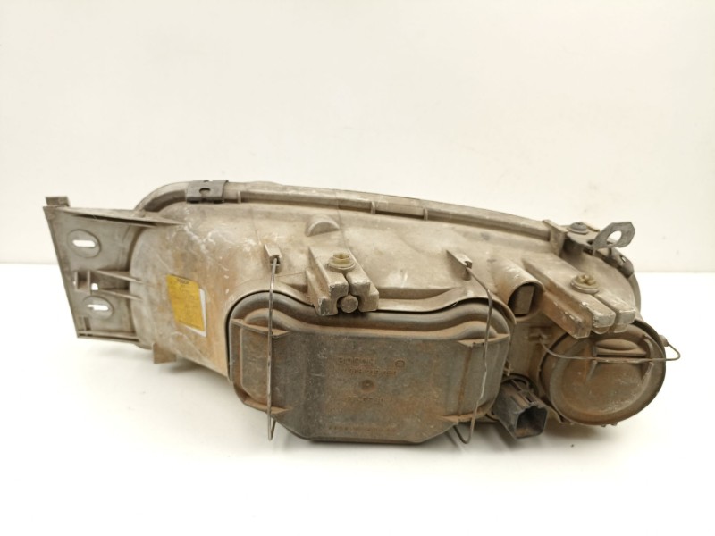 Recambio de faro derecho para ford fiesta 1.1 g referencia OEM IAM 96FG13005BD 0301049002 