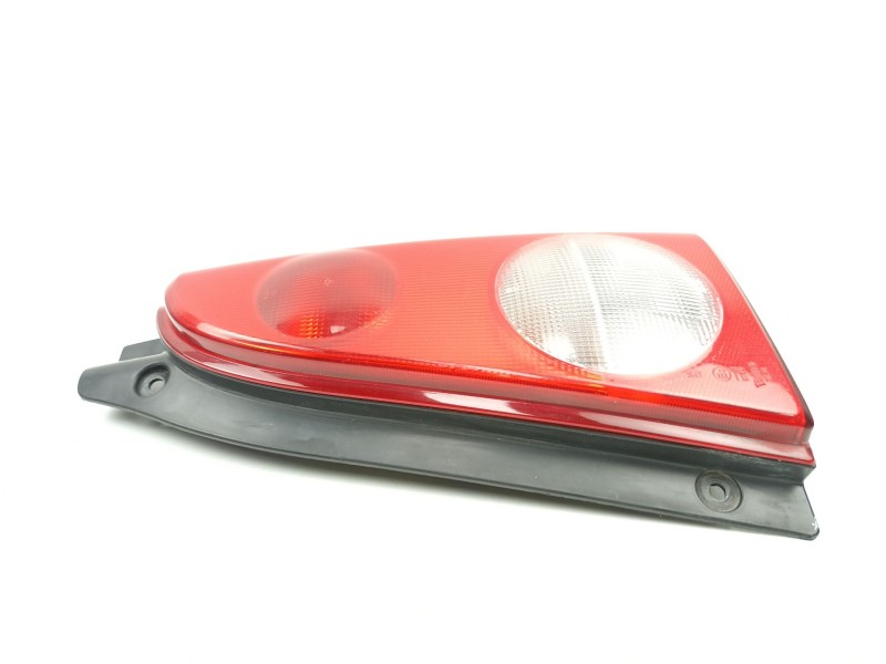 Recambio de piloto trasero derecho para opel agila 1.2 g -z12xe 16v referencia OEM IAM 9209545  